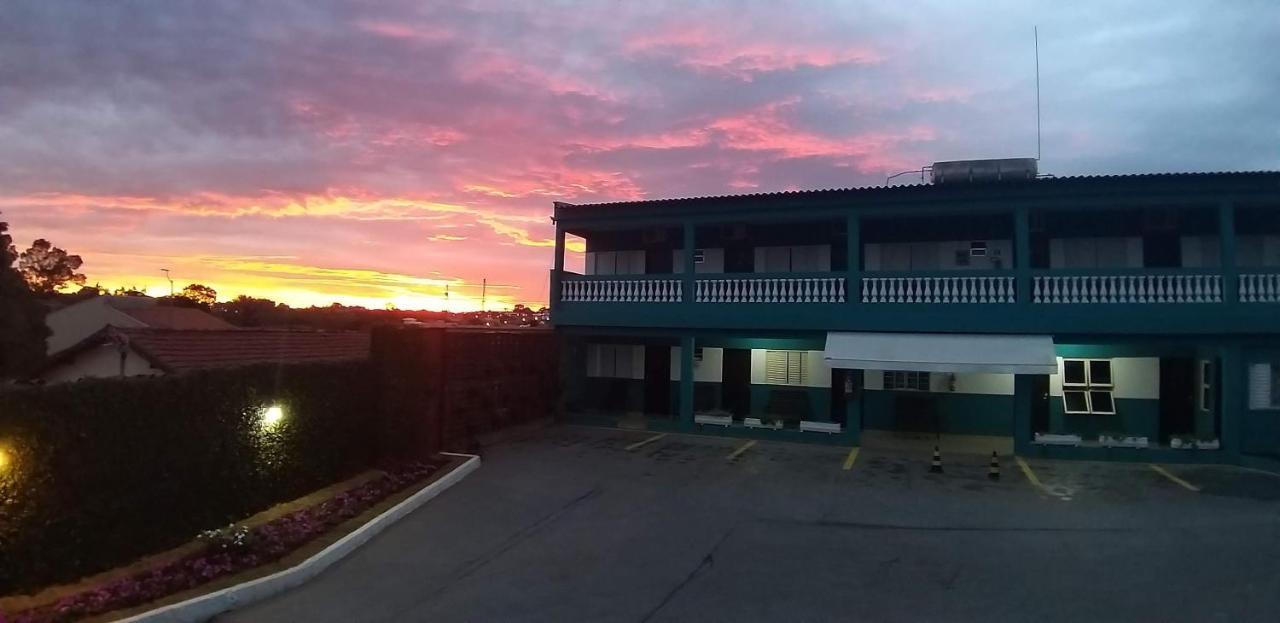 Agape Hotel Cesário Lange Exteriör bild